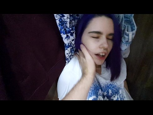 ❤️ Encontrei a minha irmã no armário e ajudei-a a ejacular ️❌ Porno doméstico em nós ️❤
